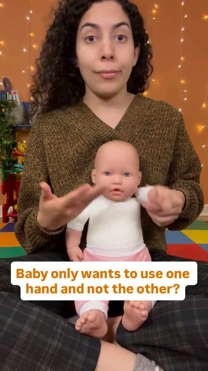 Try this simple trick today! āØ
Babies should be using both sides of their body symmetrically. Book a consult with me if you notice your baby prefers to use or look to one side more than the other.
#newmom #baby #milestones #physicaltherapy