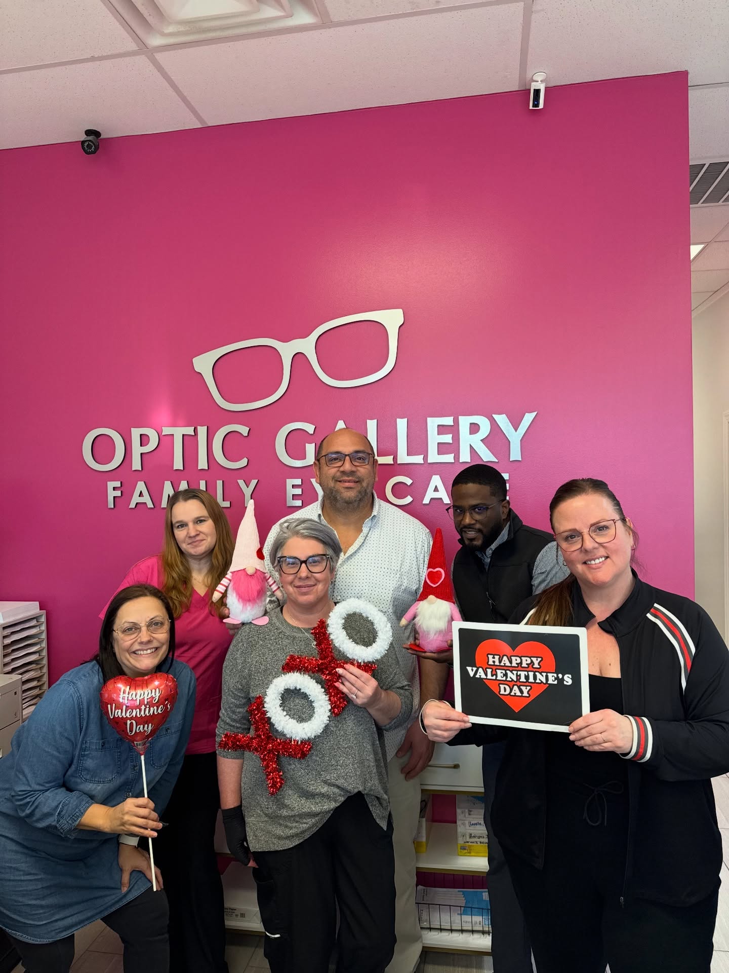 Happy Valentine’s Day from Optic Gallery 💕
Here’s to seeing the world a little clearer—and falling in love with your vision all over again.
#HappyValentinesDay #LoveYourVision #OpticGallery