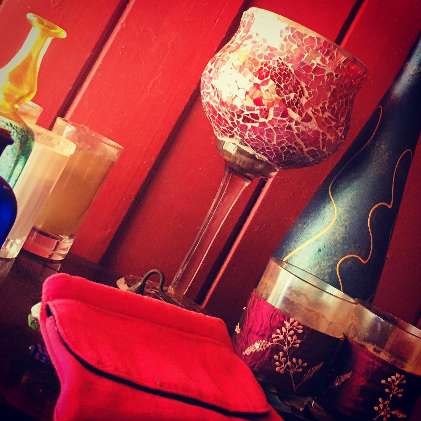 Passionate 💕about pink ? 👛💎👛#cristinaforfairtrade #CFFT #elegantemu #fairtradefashion #pinkpurse #ethicalbrand #ethicaldesigner #slowfashion #fairtradepurse #designerbags #consciousstyle #ethicalstyle #fairtradefashionistas #SayItFair #giftsformum #onlineshopping #giftsforher❤️🎁