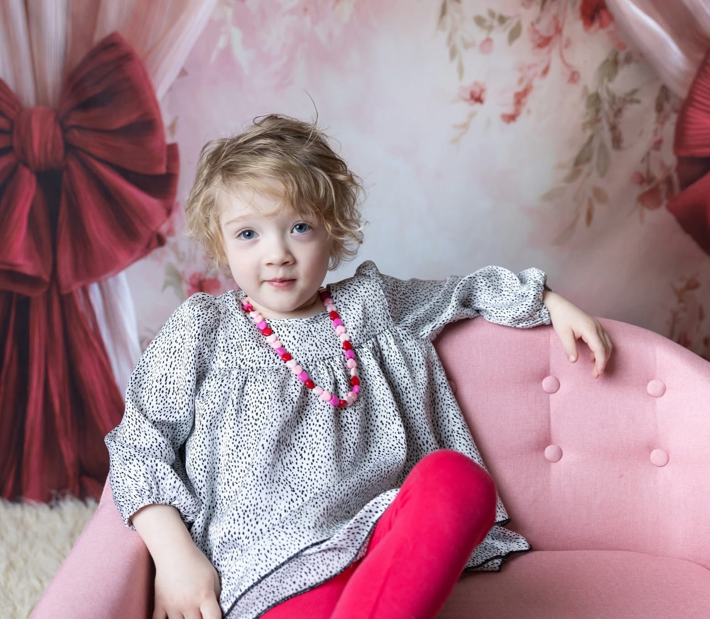 The SASS on this one ❤
You’ve got to be quick to photograph Nora, but she is so photogenic and fun!
All Valentine minis from last weekend have now been delivered. ❤