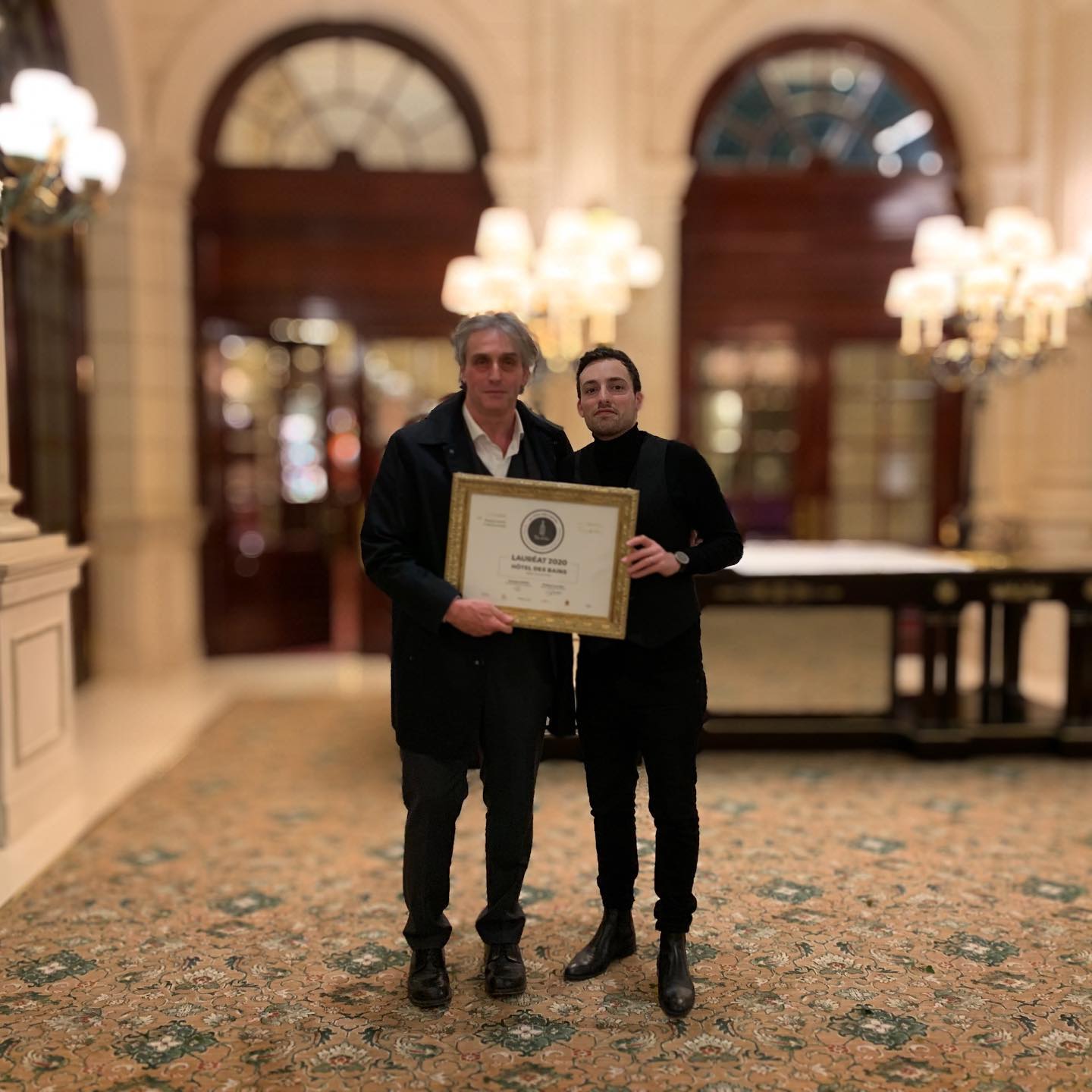 Pour la 3ème année consécutive, l Hôtel des Bains fais partie des 10 meilleurs carte des vins de France (catégorie restaurant Traditionnel). Merci à @terredevins pour nous avoir sélectionné et pour cette très belle soirée de convivialité!
#terredevins #hoteldesbains #charavines #rhonealpes #amoureuxduvins #vins #remisedeprix #convivialité #partage #cartedesvins #fierté #travaildequipe #fandevins #vinsdefrance #vinstagram #travail #merci
