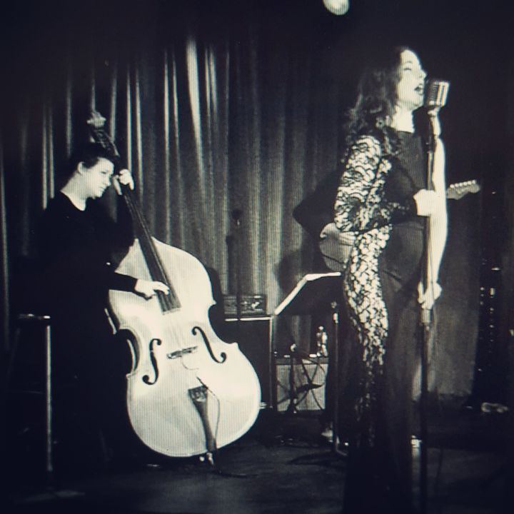 See yall tonight at the #roxyhotel #roxylounge #nyc #nocover #wherejazzmeetspop ♡BELLATONIC