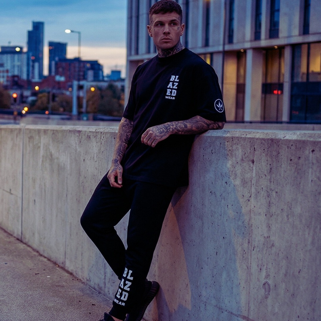 The world looks different when you slow down.
#blazedwear #streetwearbrand #joggers #oversizedtee