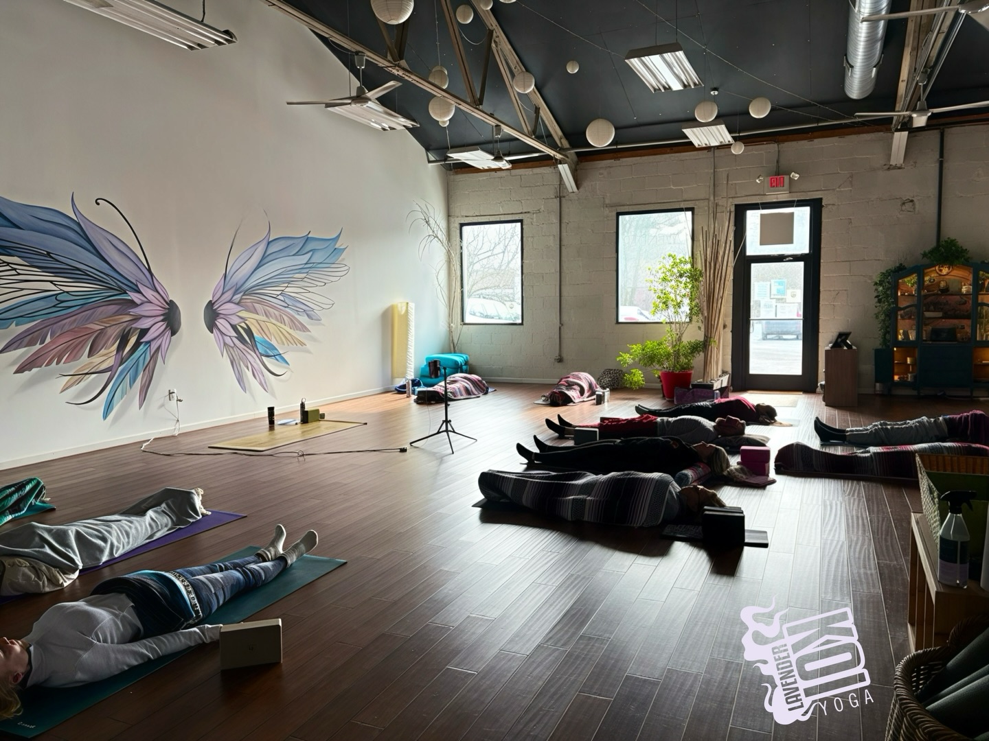 Yoga is to still the patterning of consciousness. Yoga is to still the thought waves of the mind. Yoga is to bring a natural quiet to the mind and body - so that we can see clearly. And in this stillness, the knots undo themselves. Inner realities emerge.✨
🙏🏼 LavenderKoiYoga.com 🙏🏼
.
.
.
.
.
#yoga #yogaschool #yogaeducation #yogastudio #lavenderkoiyoga