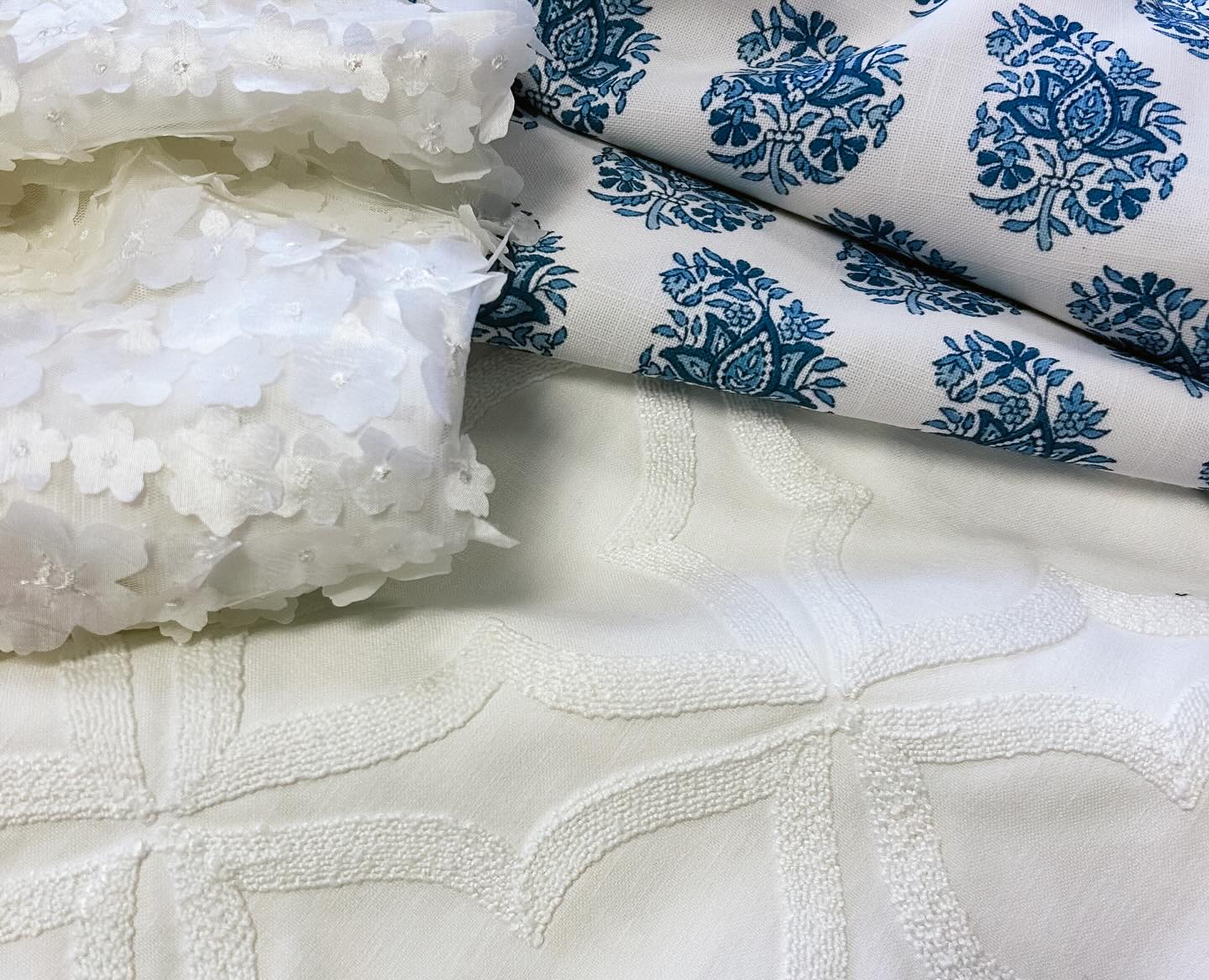 How precious is this wedding gonna get, you ask? When you pair our Amanda, Florencia Sky, and Valentina Bone together, the answer is: incredibly precious.
#WeddingWednesday #WeddingDesign #WeddingLinens #WeddingDecor #LinkInBio