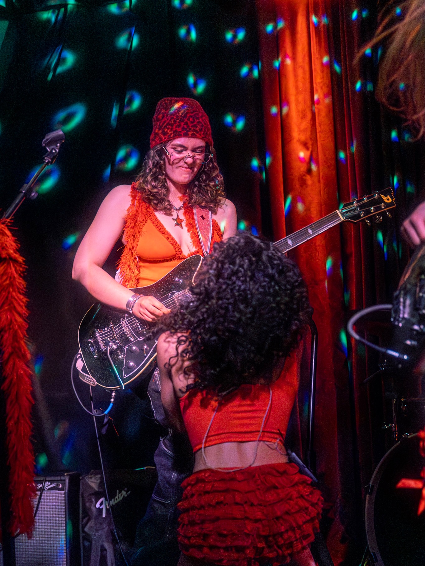 happy galentine’s day from our band, to yours <3
#valentinesday #girlband #fender #nyc #womeninstem