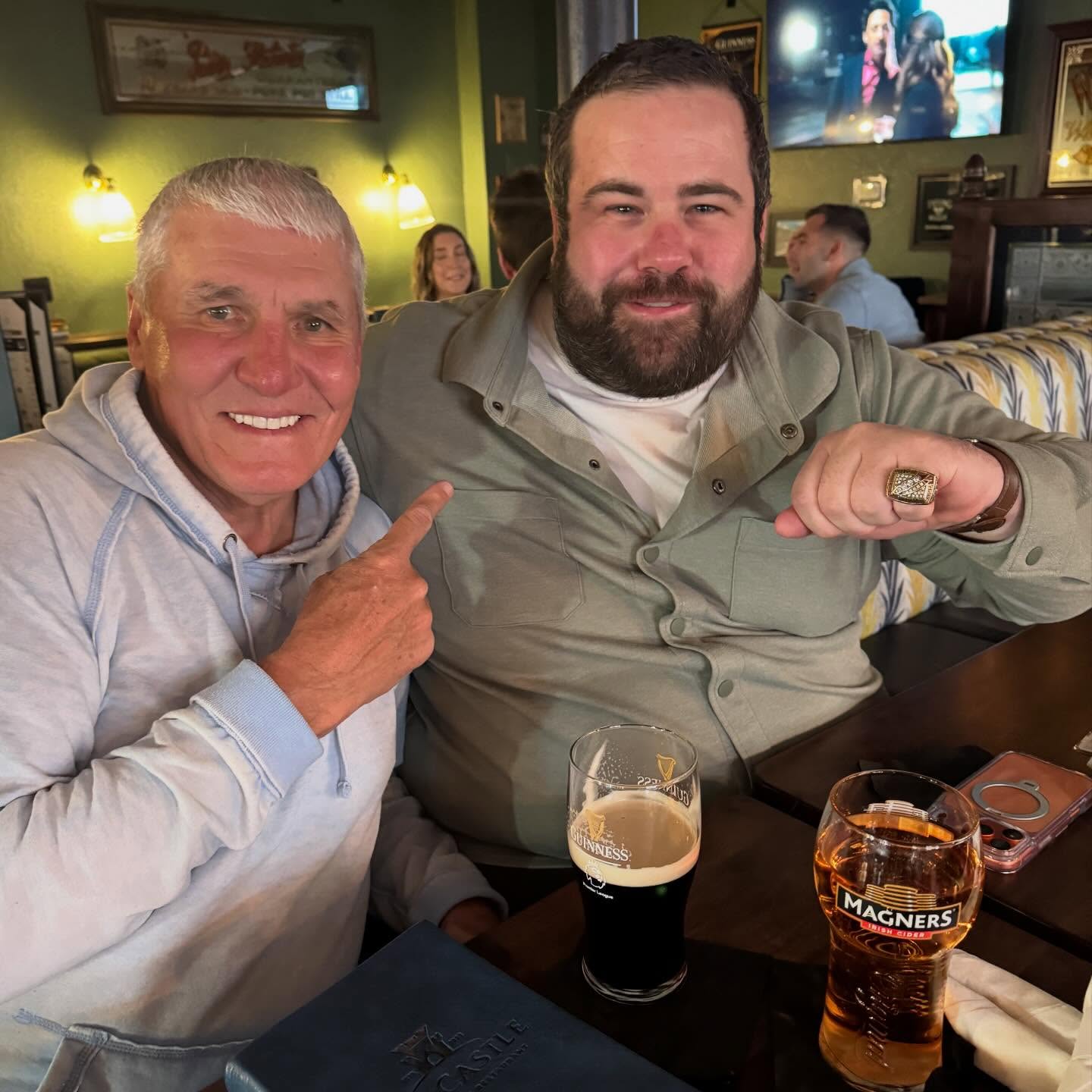 Two MVPs in the house tonight rooting on the blue and green! @rypienmark @thecastleirishpub #Cheers!