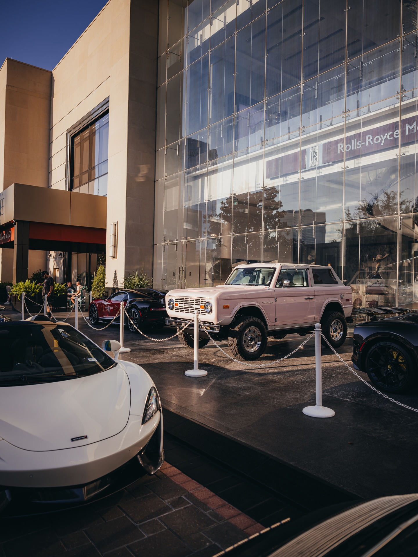 Looks can be deceiving.
#VintageModern #QuietLuxury