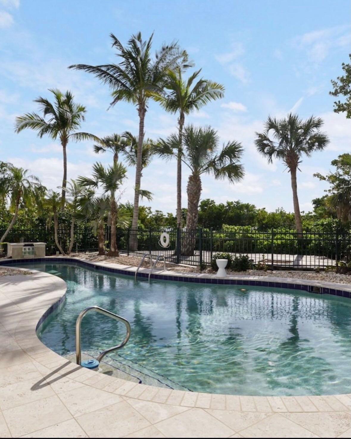 It’s not about becoming someone new, it’s about releasing what we were never meant to carry…
ONE SPOT left! 📣
The Sea and Soul Retreat:
A Goddess Gathering
May 28-June 1st 2026
Captiva Island, FL
🌴🌊🐚☀️
A place you can let go of the heaviness, take off the armor, step away from roles and responsibilities and simply nurture YOU 🧘♂️.
This retreat experience includes four nights accommodations at a private coastal home and rejuvenating offerings including sound healing, mindfulness, breath work, energy work, and gentle practices to restore inner balance.
Surrounded by Captiva’s tranquil beauty, you’ll experience a lagoon-style pool, breathtaking views of Roosevelt Bay, and private access to pristine beaches known for their world-class shelling. 🐚🐚🐚
👨🍳 Private Chef Mike will be serving an island inspired menu 🏝️🍴
For more information or to book a retreat call: www.coachingbyro.com
Link in bio
#retreat #womensretreat #soundhealingmeditation #breathwork #selfcarepractice