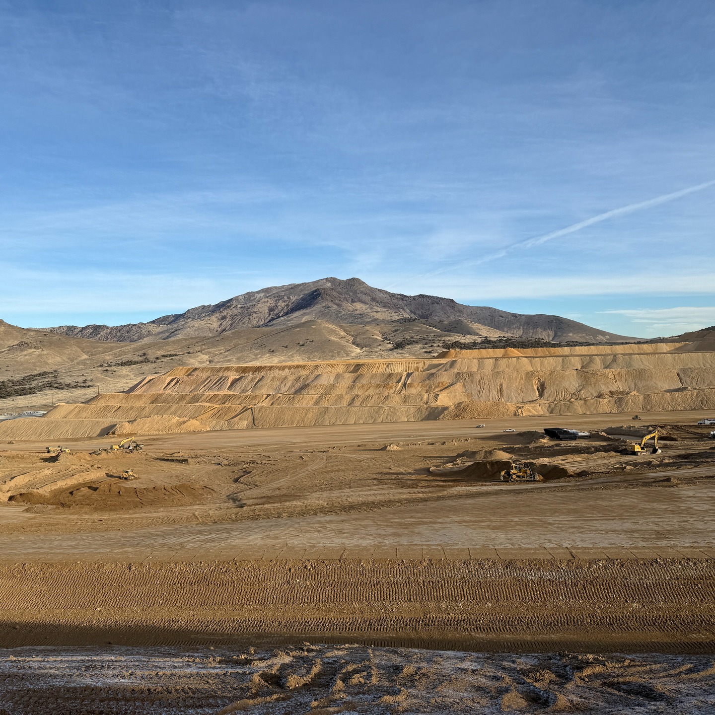 Every line in the dirt tells a story of progress.
#WorkInProgress #HighMarkConstruction #TeamHighMark #SiteWork #HeavyCivil #ConstructionLife #NevadaProjects #Hiring #Culture