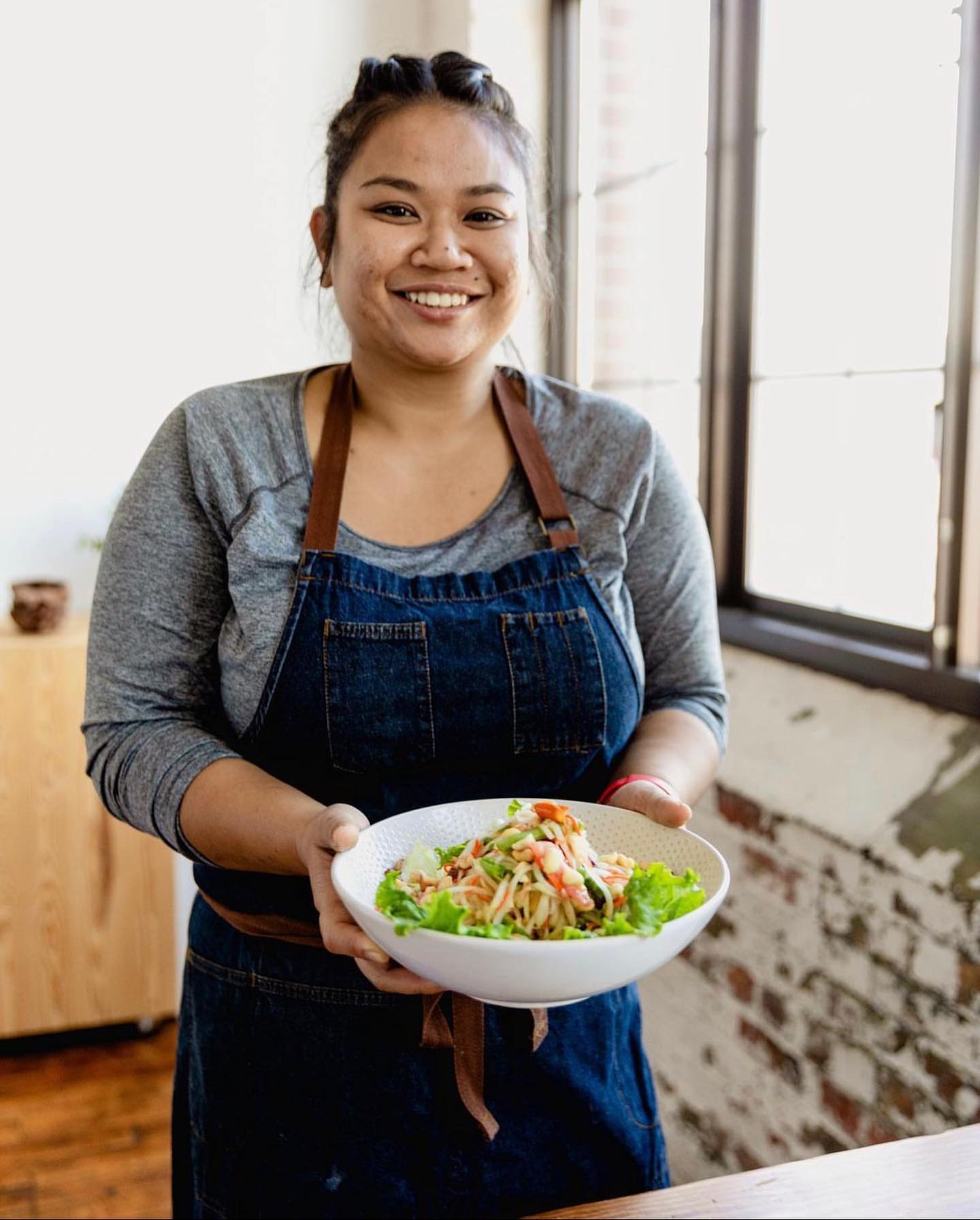 Let’s take a minute to introduce our Chef + owner, the driving force behind our restaurant, and my wonderfully hardworking sister, Nikki.
Nikki has worked at Kaosamai since she was about 15/16. She just celebrated her 36th birthday in October. My sister is much too modest to admit but she and her husband Oziel are the reason we stand here today, post COVID.
So anytime you are dining with us, and want to give regards to the chef. This is the woman who works tirelessly to share our family’s food with you.
📸: @lucerot.jpg from @milliagency