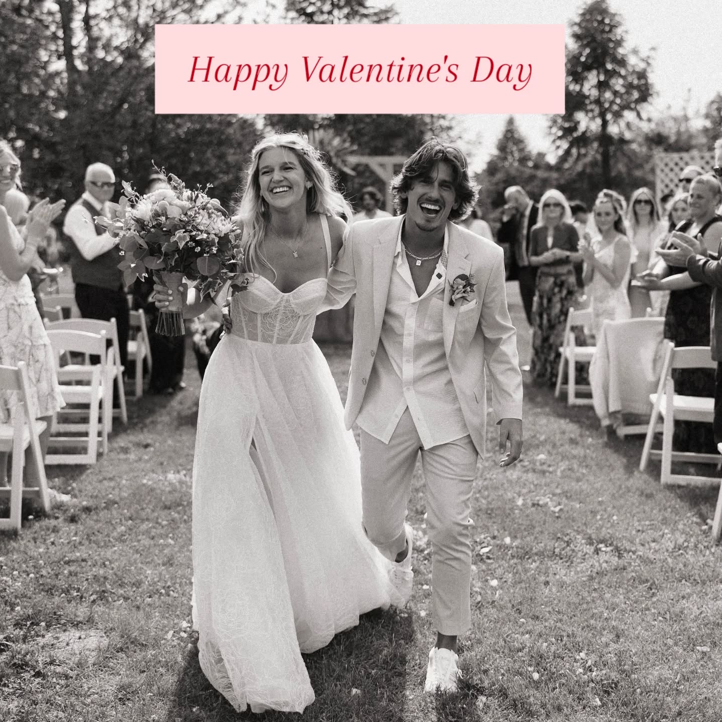 To all the sweethearts out there, new and seasoned, Happy Valentine's Day ❤
#myvalentine❤️
#marryme
#sayyestothedress
#skippackbridalshop
#pennsylvainiabrides