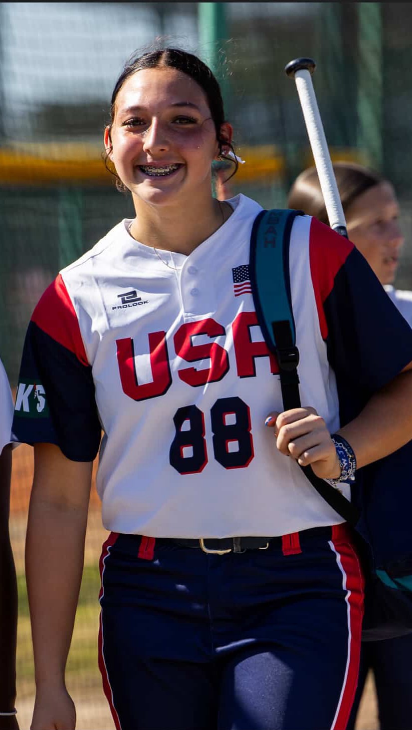 Alivia Ramon ( @aliviaaaaaa15151 ) 2029 P/INF, machine-based training to simulate game-speed pitching, varying spin rates and locations to enhance perceptual-cognitive adaptability. Avoiding direct mechanical adjustments, instead on strengthening mentality and optimizing visualization techniques. The objective is to improve high-velocity batting performance within a controlled environment.