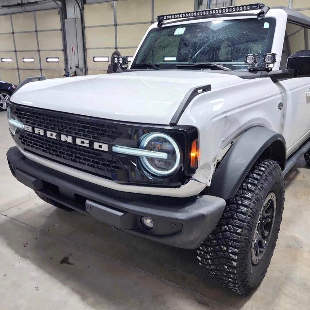 Before repair
#bronco #fordbronco