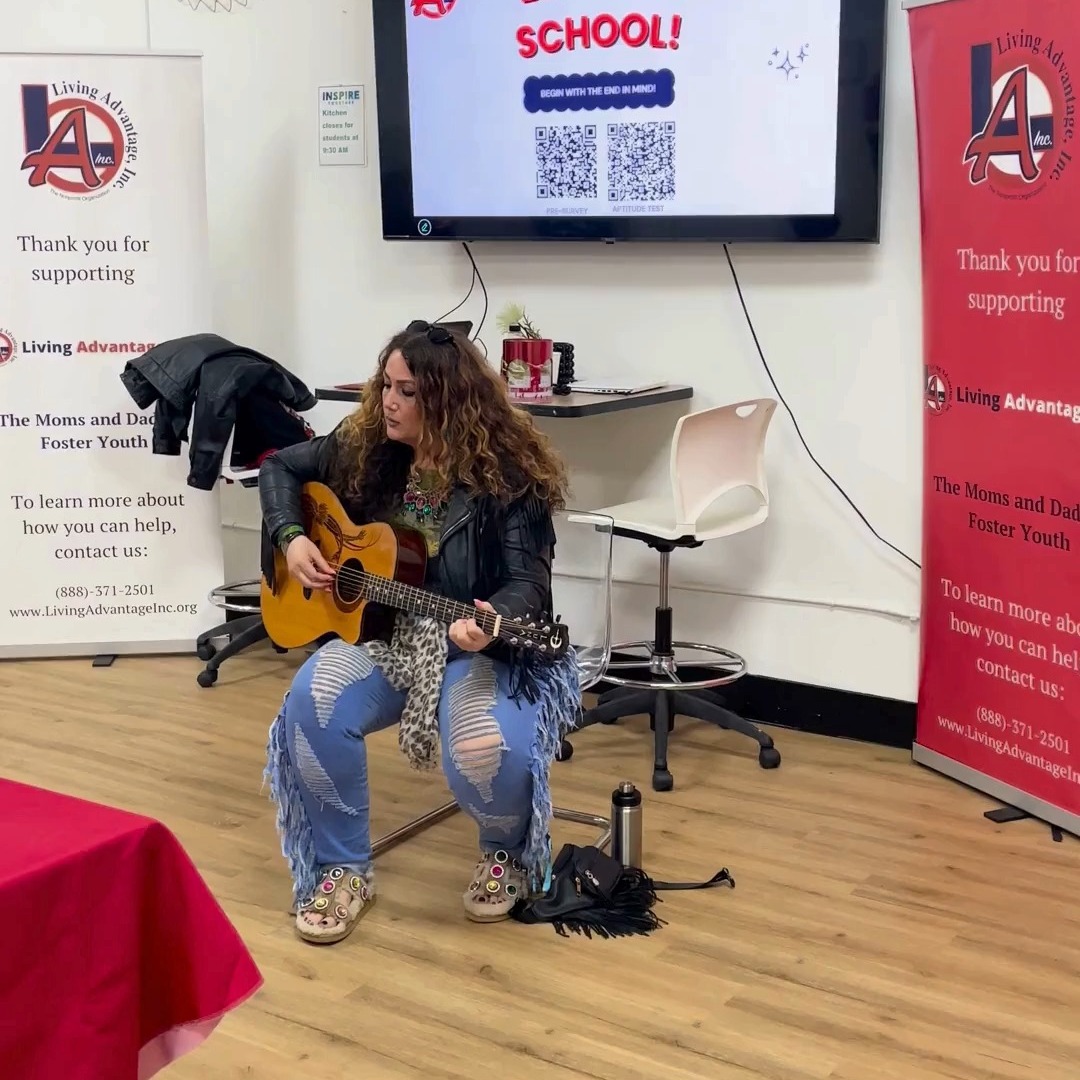 We had @michelevreeland come and kick off our first workshop of 2026.
Michele performed "Let Me Heal Your Heart" (a song about finding your place in this world and allowing love to heal you during dark moments).
