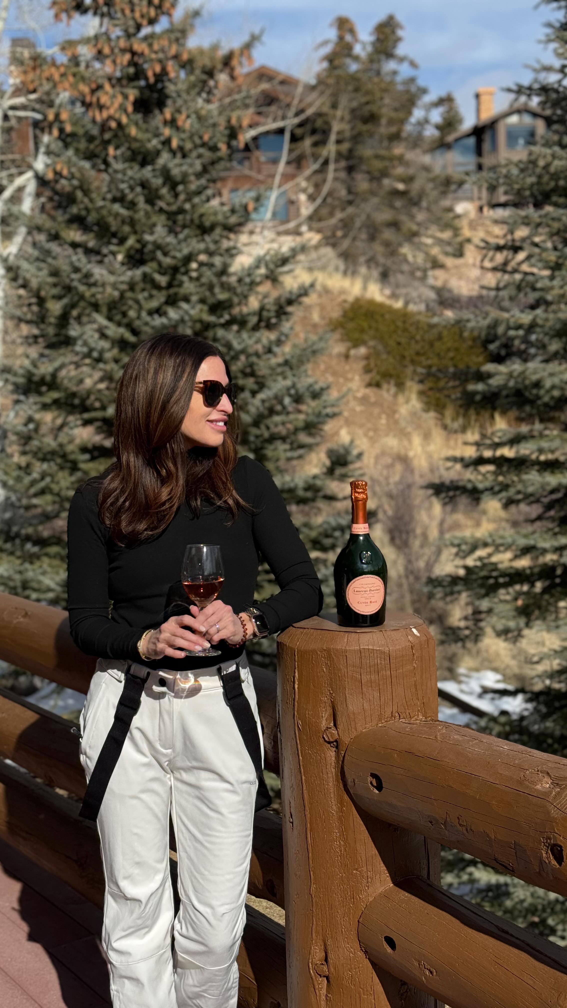 But thank you for asking…
Still reminiscing over my Après ski time with @champagnelaurentperrier and @deervalleyresort🥂⛷️
#wineweekend #aprèsski #onemoreday #longweekends #popthebubbly