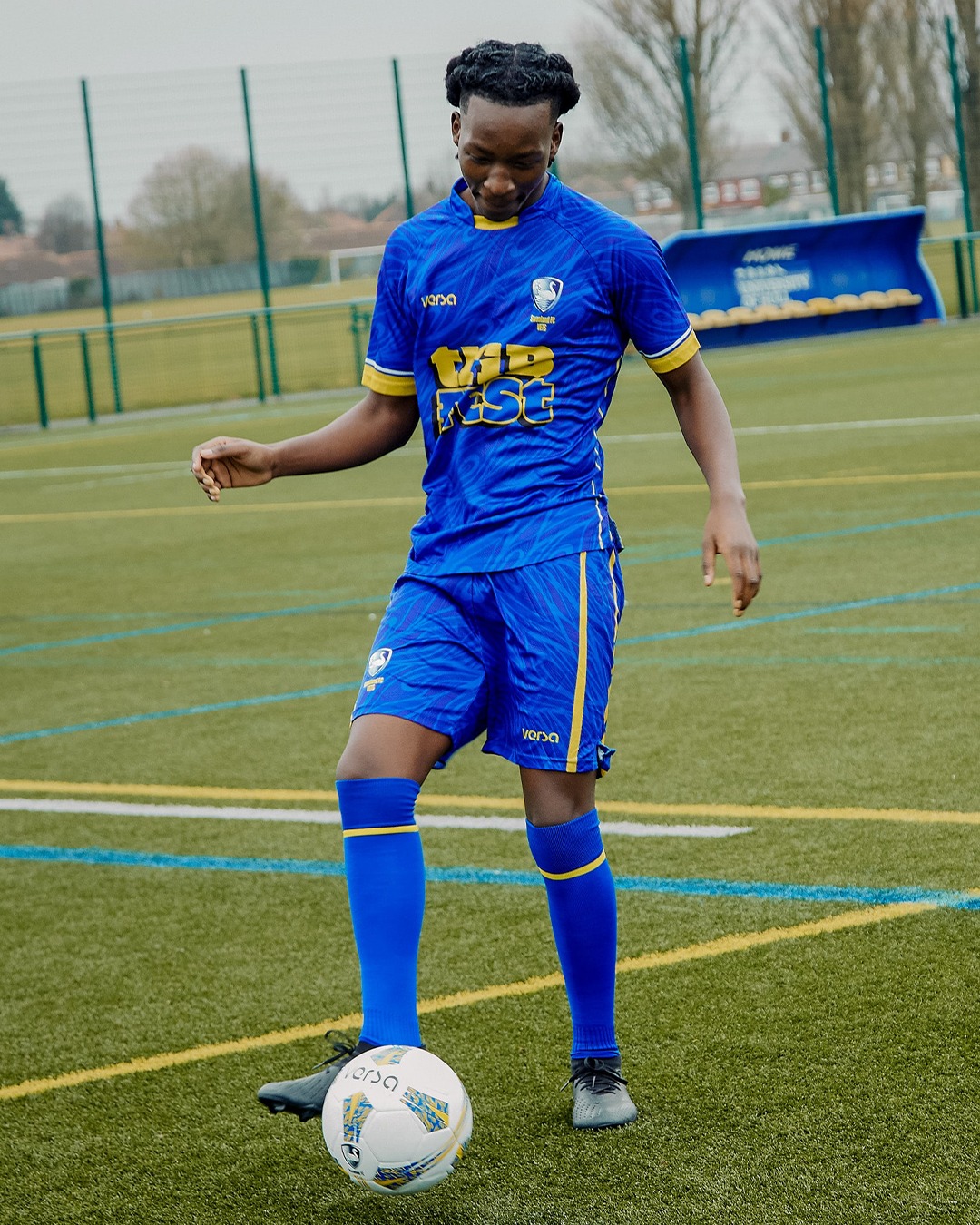 Gear up for next season with bespoke match day kits tailored to your club’s colours and spirit!🔥
Ready to stand out?
📩 Drop us a message and let’s design something amazing.
#VersaSportswear #FootballKit #Football