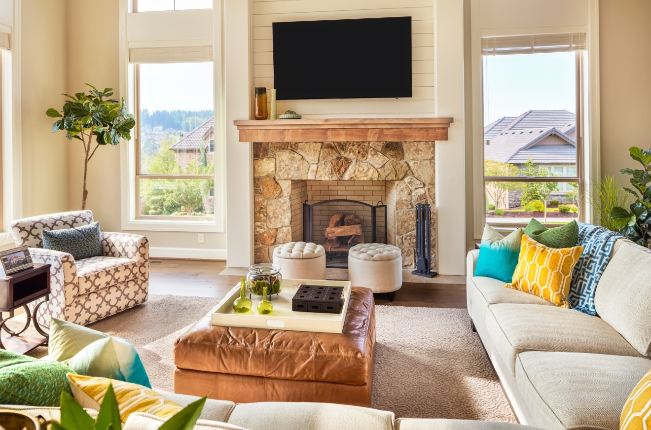 🏡 READY TO SELL?
Here’s How to Prep Like a Pro!
🔑 TOP SELLER TIPS:
1️⃣ Declutter + Depersonalize
Clear countertops, remove excess furniture, and pack away personal photos so buyers can picture themselves living there.
2️⃣ Deep Clean Everything
From baseboards to ceiling fans sparkle sells.
3️⃣ Boost Curb Appeal in the Spring
Fresh mulch, trimmed shrubs, clean walkways, and a welcoming front door make a powerful first impression.
4️⃣ Tackle Minor Repairs
Leaky faucet? Loose handle? Small fixes prevent buyer hesitation.
5️⃣ Stage to Highlight Space
Light, neutral, and inviting wins every time.
📈 Thinking About Selling? Don’t leave money on the table.
Call Lawless Real Estate🏡
📲 Connect with Katarena LaFave, Licensed Real Estate Associate Broker
(M) 315-335-7110
(O) 315-724-7474
(E) kat.lawlessrealestate@gmail.com
Your local expert who knows how to price, market, and negotiate for top dollar.
💬 Message me today for a FREE home value consultation!