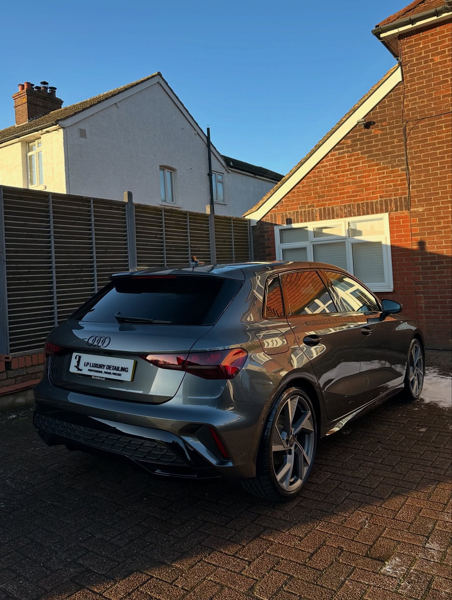 Audi A3 x Gold package 👀
——————————————
📞07394 082896
📩lpluxurydetailing@hotmail.com
💻https://www.lpluxurydetailing.co.uk
📍Bucks, Beds, Herts, Oxsf
#detailing #valeting #luxury #lpluxurydetailing #audirs