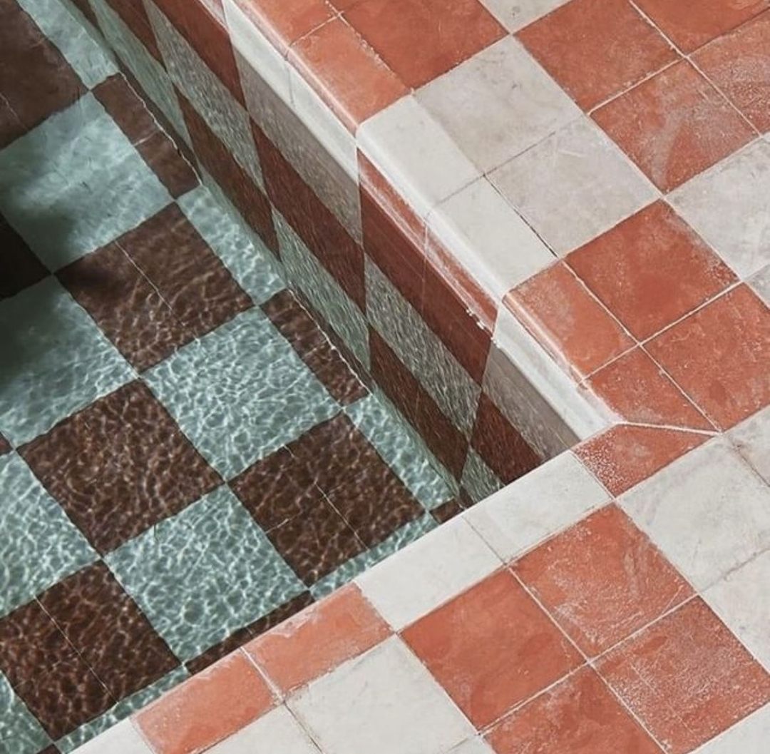 Your images are the cornerstone of how your brand tells its story.
They set the tone, build trust, and shape how your brand is understood.
Get the visuals right, and the story follows.