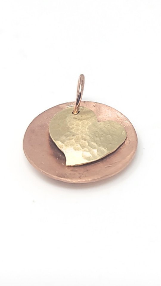 There's something grounding about sawing, texturing, and forming metal with your own hands.
In this non-solder class, you’ll build real metalsmithing skills and create your own one-of-a-kind piece — earrings, a pendant, or whatever inspires you — from start to finish
💛 Seats are limited: 9 remain!
📍 Good Day Café, Elkton, VA
📅 Saturday, February 28 | 12:00–2:30 PM
🥐 Café favorites are available for purchase.
#insidemylocket #handmadeisbetter @gooddaycafe_elkton