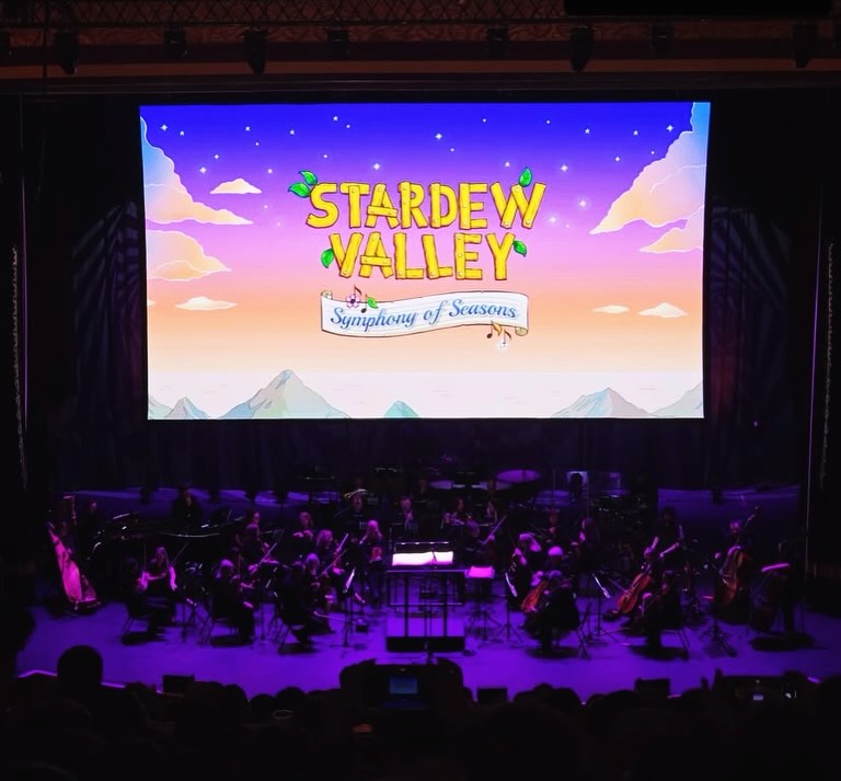 A fun few days at @o2apollomanc playing music from Stardew Valley @stardewconcert to some very enthusiastic audiences!
A treat to see some familiar faces in the orchestra too 🎻
Molto pizzicato means a little finger blister for this lightweight over here 🙋♂️
#orchestra #gig #livemusic #stardewvalley #concert