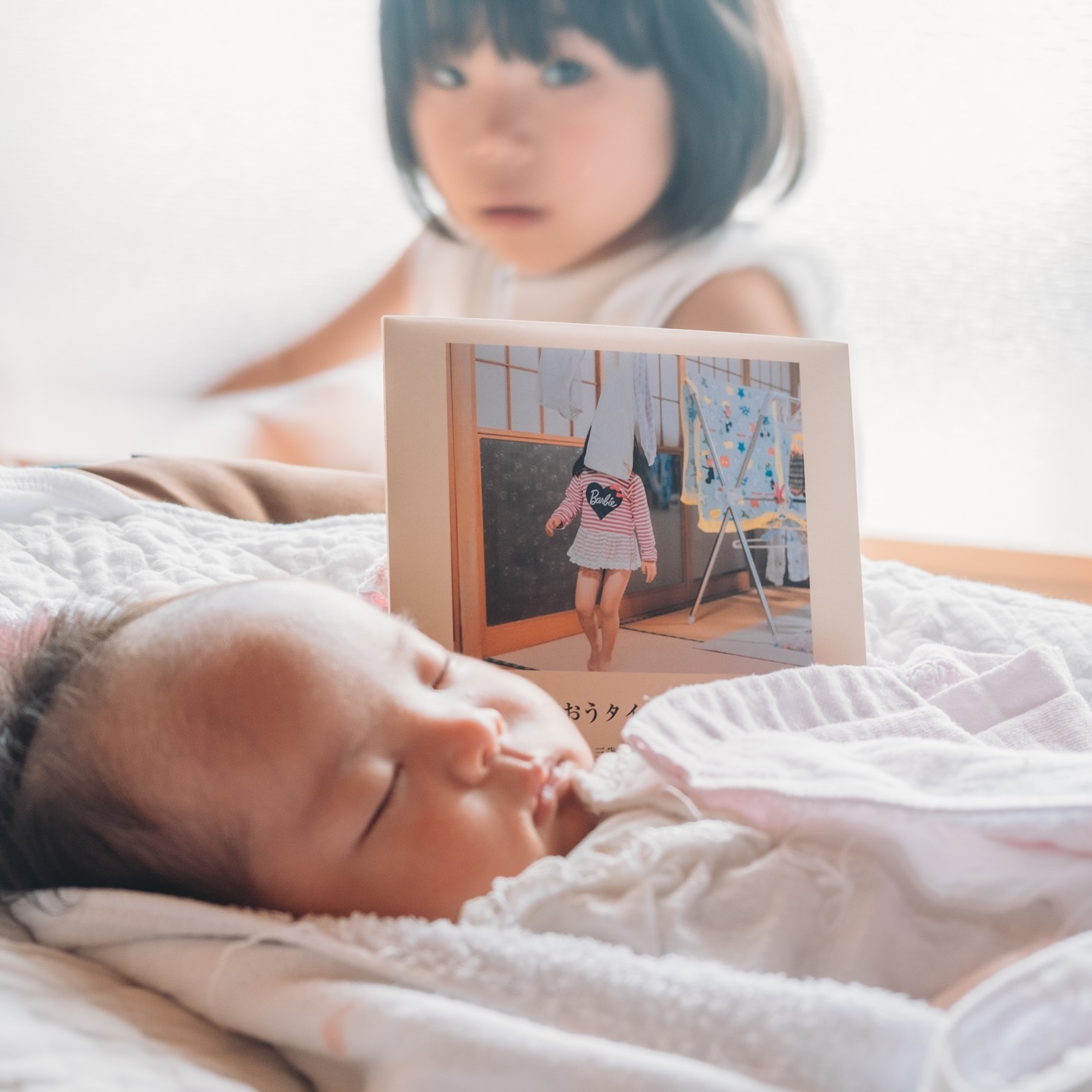 赤ちゃんから子どもの頃まで撮り続けたことは
自分にとって、いや、何事も長続きしない人間の僕にとって
とても誇らしく思います。
生まれた日からカメラと共に子育てをしていたので
膨大な写真と動画がいっぱいです。
そんな思い出たち、僕は消えないように、工夫をしています。
クラウドも種類があって、どこも一長一短です。
また、スマホに保存してあるから大丈夫だなんて、僕には信じられません。
なので、またデータの保存について詳しく投稿します!