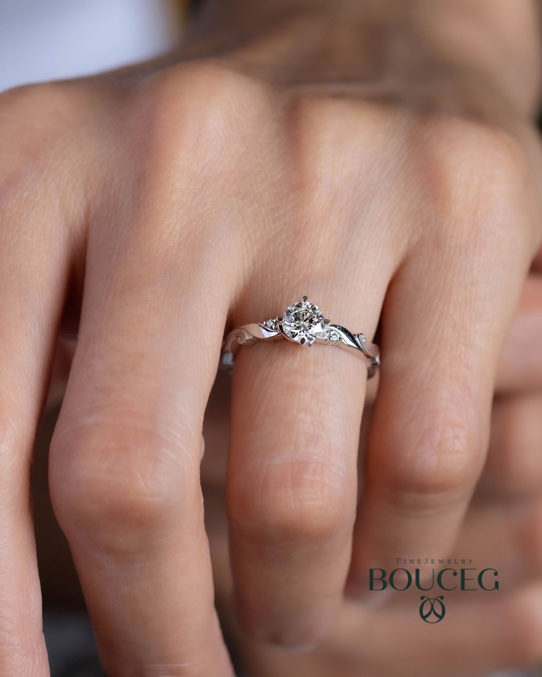 Scarlett.
0.60 karat ışıltının zamansız yorumu.
Abartıya ihtiyaç duymayan bir zarafet.
Tek bir bakışta hissedilen bir bağ.
Scarlett; bir yüzükten fazlası, bir başlangıcın imzası.
📍Web sitemizden keşfedebilir ya da Bursa showroom’umuza gelerek Scarlett’i yakından deneyimleyebilirsiniz.
DM üzerinden bizimle iletişime geçebilirsiniz.