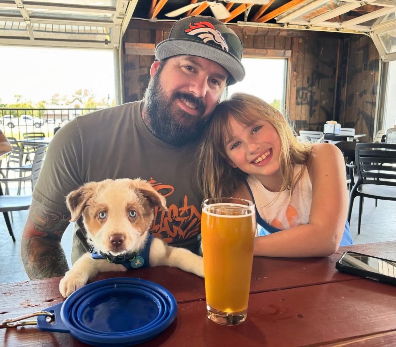 Winter blues? Let’s go somewhere FUN with your dog — INDOORS!!! 🐶❄️
You guys… there are some AWESOME gems on this list. My bucket list just got longer. If you check any of these out, snap a pic + tag SSH on Instagram — we’d love to see it! 📸🐾
(Check the link in bio for our blog post for clickable links on all locations)
OHIO
• Taps & Tails (Cleveland)
• The Wag (Columbus)
• Earnest Brew Works – South Toledo (Toledo)
• Dog Training Elite of NE Ohio
• Bass Pro Shops (multiple OH locations)
KENTUCKY
• PG&J’s Dog Park Bar (Louisville)
• Club K9 (Louisville area)
• Big South Fork Scenic Railway
• Georgetown Antique Mall
• Blue Dog Bakery
MICHIGAN
• Barkside (Detroit)
• Barkside Southfield (Southfield)
• Coffee & Bark (2 locations)
• Shepler’s Ferry
• The Pack
If you’re nodding… we should be friends. 🤝🐾
#dogenrichmentideas #winterwithdogs #dogmomlife🐾 #puppysocialization #indoordogtraining