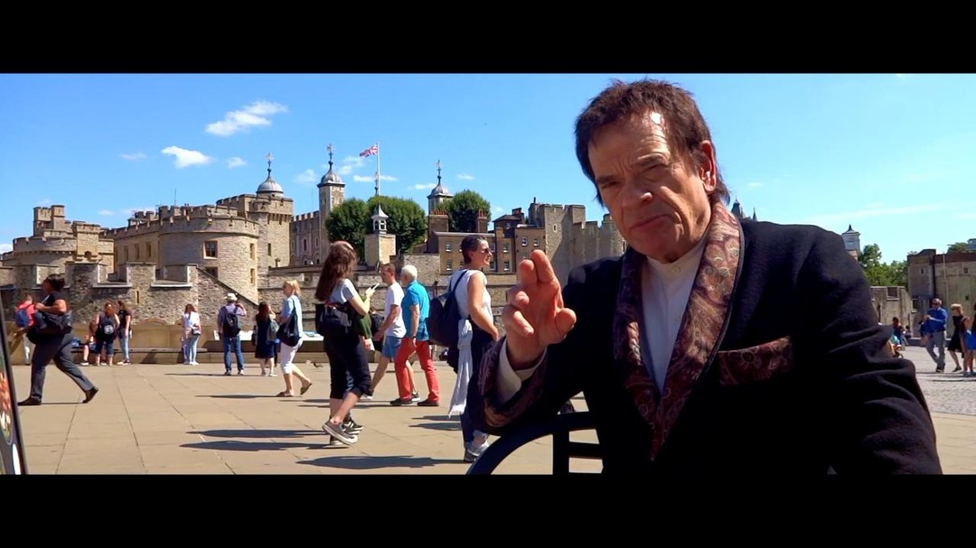 Self proclaimed Ladies Man Alphonso, this great historian who studied at the university of wikipedia, educates us about Henry the Eighth while continuing his never-ending search for history's greatest lovers. #mercurypictures #series #hollywoodstudio #alphonso #robertpicardo #filminginuk #upandcomingproject #emmynominee #startrekpicardo #americanactor #famousactor #startrekvoyager #makingmovies #cinematography #zeisslenes