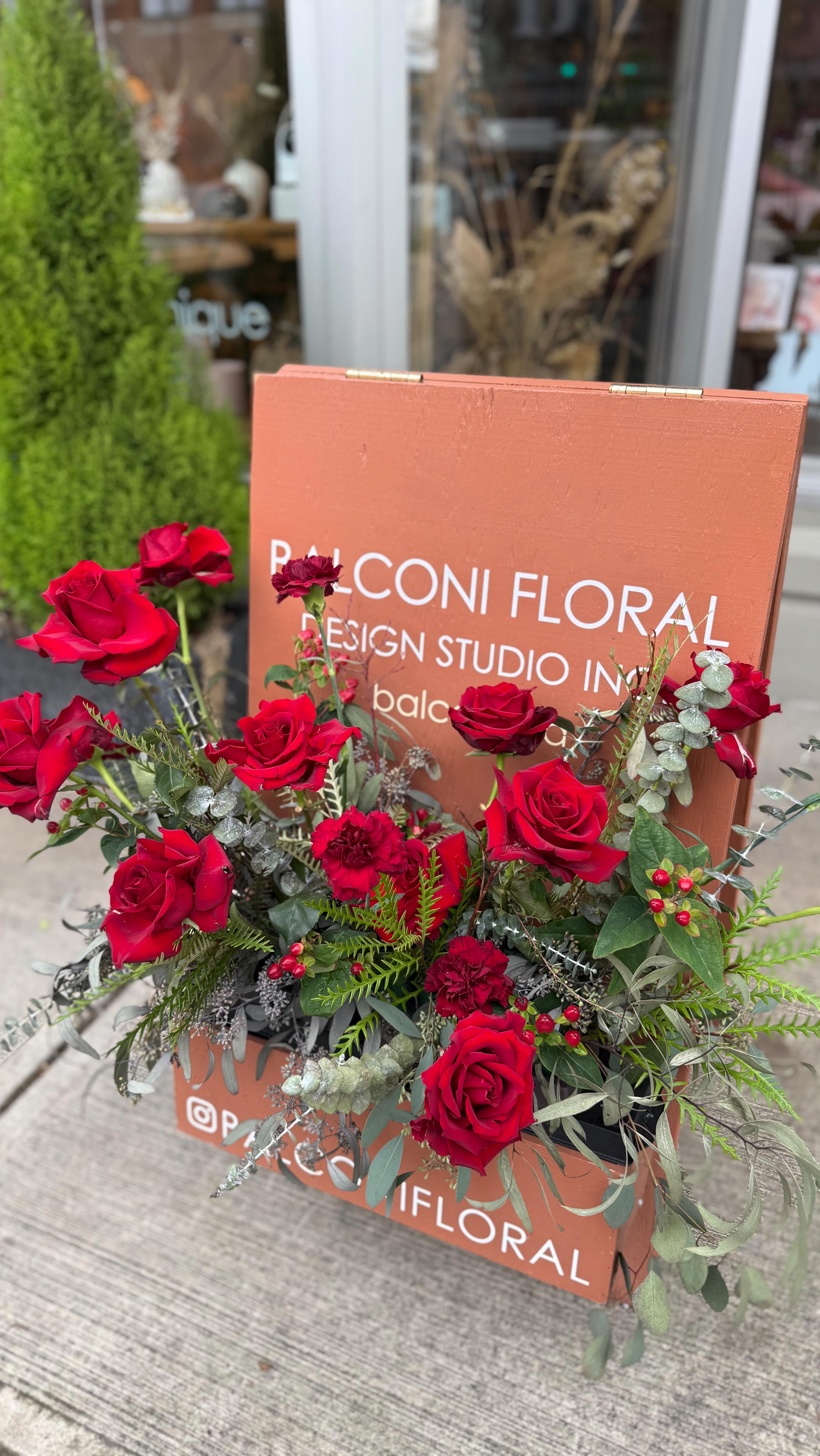 It’s Friday and the Valentine’s buzz is in the air.
Sharing a few of our favorite blooms today, simply because flowers make people happy.
Whether you’re celebrating or just enjoying the day, we hope these blooms bring a little extra joy your way.
#flowerloversofinstagram #happyblooms #flowertherapy