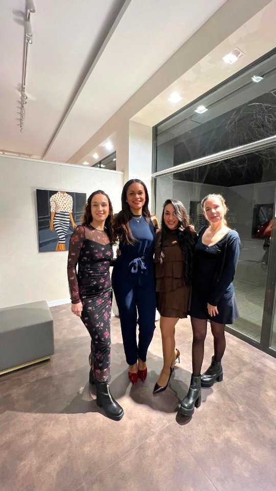 Networking has never felt or sounded this good!
Barcelona’s most soulful networking event is here! 🤩
Join us for the First Edition of Lua's Sensory Experience at @hubartexhibition Poblenou. 🗓 Saturday, February 7.
Immerse yourself in a curated evening featuring:
🎶 Live music by @liquidsuncollective
🎨 A stunning art exhibition
🍷 Premium wine by @bodegamiqueljane
✨ And of course, a community of visionaries!
Celebrate with a conscience. 🕊️ 10% of every ticket goes directly to @arrelsfundacio to support those in need in our city.
🎟 Tickets available NOW! Link in Bio
Save this post so you don't forget the date! 📌
See you there! ✨
#LuaExperiences #networking #experiences #barcelona #barcelonaevents