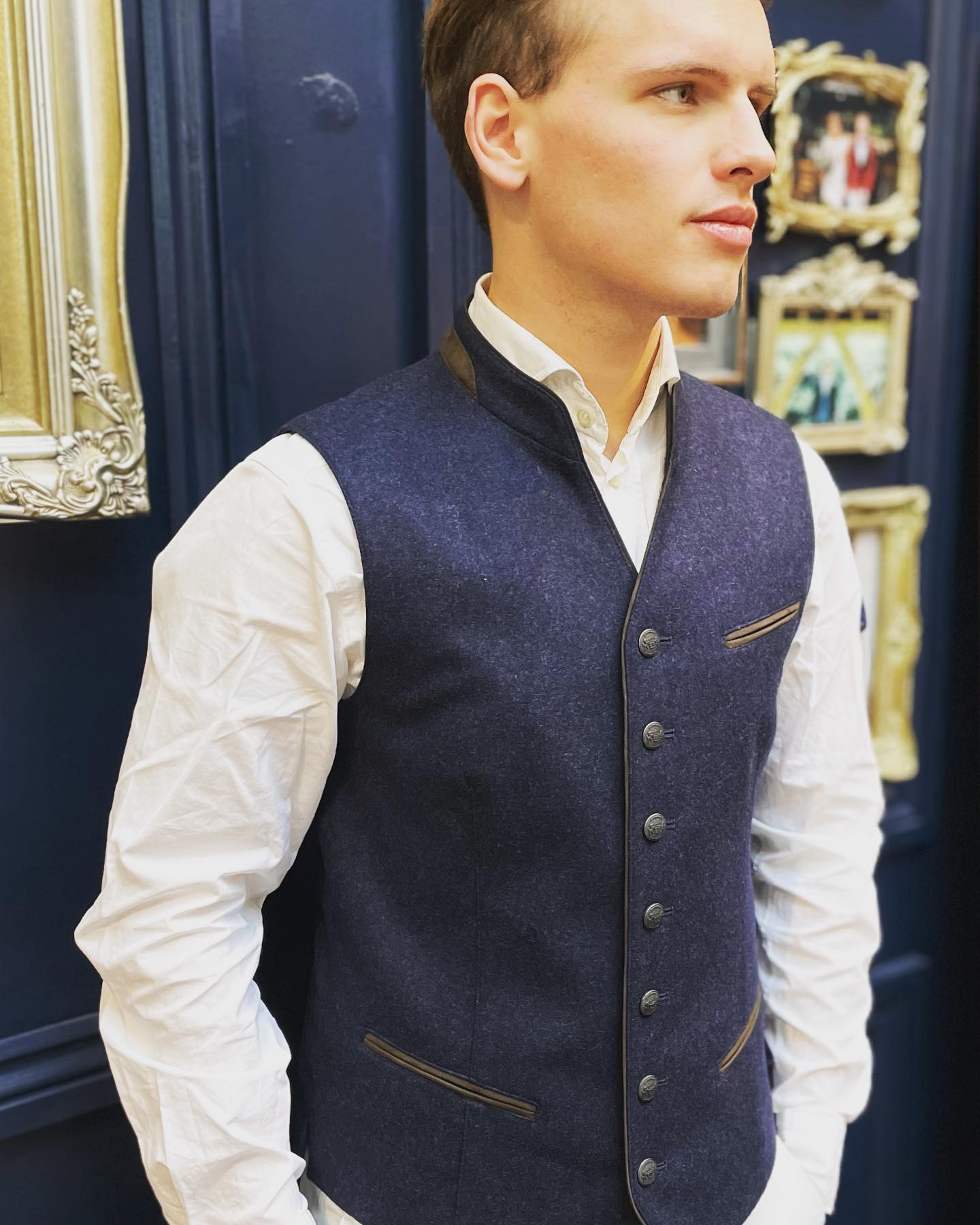 Schneiders Bipa gilet. Austrian style. Perfect layering or on its own #schneiderssalzburg #mensgilets #shopindependent #cotswolds #cotswoldlife #cotswoldstyle #cirencestershopping #cirencester #cirencesterbusiness #shoplocal