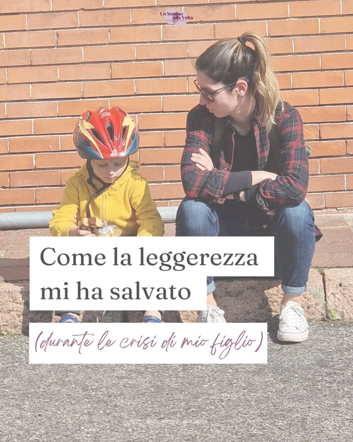 Quando parlo di leggerezza lo faccio perché so bene cosa succede quando non c’è.
So cosa significa restare incastratə nel dover educare, spiegare, tenere il punto, mentre dentro sei stancə, sovraccaricə, già al limite.
Con Tobi mi è successo tante volte: avevo tutte le buone intenzioni, ma nessuno spazio interno. E più spingevo, più la situazione si irrigidiva.
La leggerezza, per me, è arrivata come LA alternativa.
È diventata un modo di fare diverso da quello che mi veniva automatico: a volte ho giocato, a volte ho sdrammatizzato, a volte ho rotto lo schema.
Non per “gestire” la crisi, ma semplicemente per attraversarla.
.
.
.
Se senti che la leggerezza ti manca e vuoi lavorare su questo cambio di prospettiva,✨ Evolution Parents ✨ è lo spazio in cui lo facciamo insieme.
Scopri tutto al link in bio 🔗
Oppure scrivimi in DM 💌
