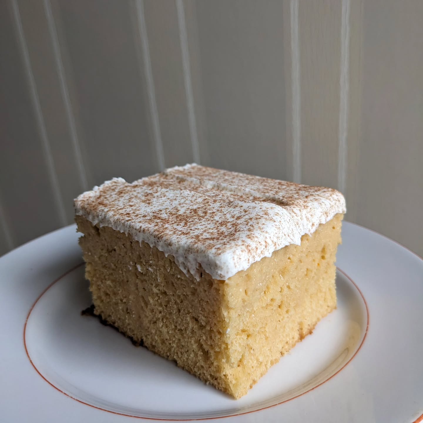 Tres Leches Cake
練乳液しみしみ
メキシコの美味しいケーキ
Dear my best friend, Brenda Castlo
#北比良 #滋賀県 #nothingfancystyle #americansweets #異国菓子