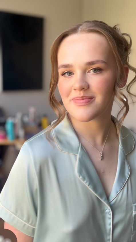 From short & fine to long & silky—every bridesmaid brings a different vibe ✨
One chair, many textures, endless ways to make each girl feel her best.
Same bridal party, custom styles for every head 🤍💫
•
•
#bridalhair #bridehairstyle #weddinghair #bridetobe #bridehairdo #updo #eventshair #weddinghair #eventshairstyle
#bridalhair #bridehairstyle #bridehairtrial #weddinghair #bridehairdo #weddinghairstyle #updo #hairstyles #halfuphair #londonwedding #londonbride #londonhair #bexleyhair #londonbridalhair #bexleybride #bride #kentbridalhair #kentweddinghair #londonweddinghair #halfuphairstyle #kentbridalhair
#kentweddinghair #kentbridalhairstylist #kentweddinghairstylist #weddinghairideas #weddingideas #bridalhairideas #londonbridalhair #londonbridalhairstylist #londonwedding