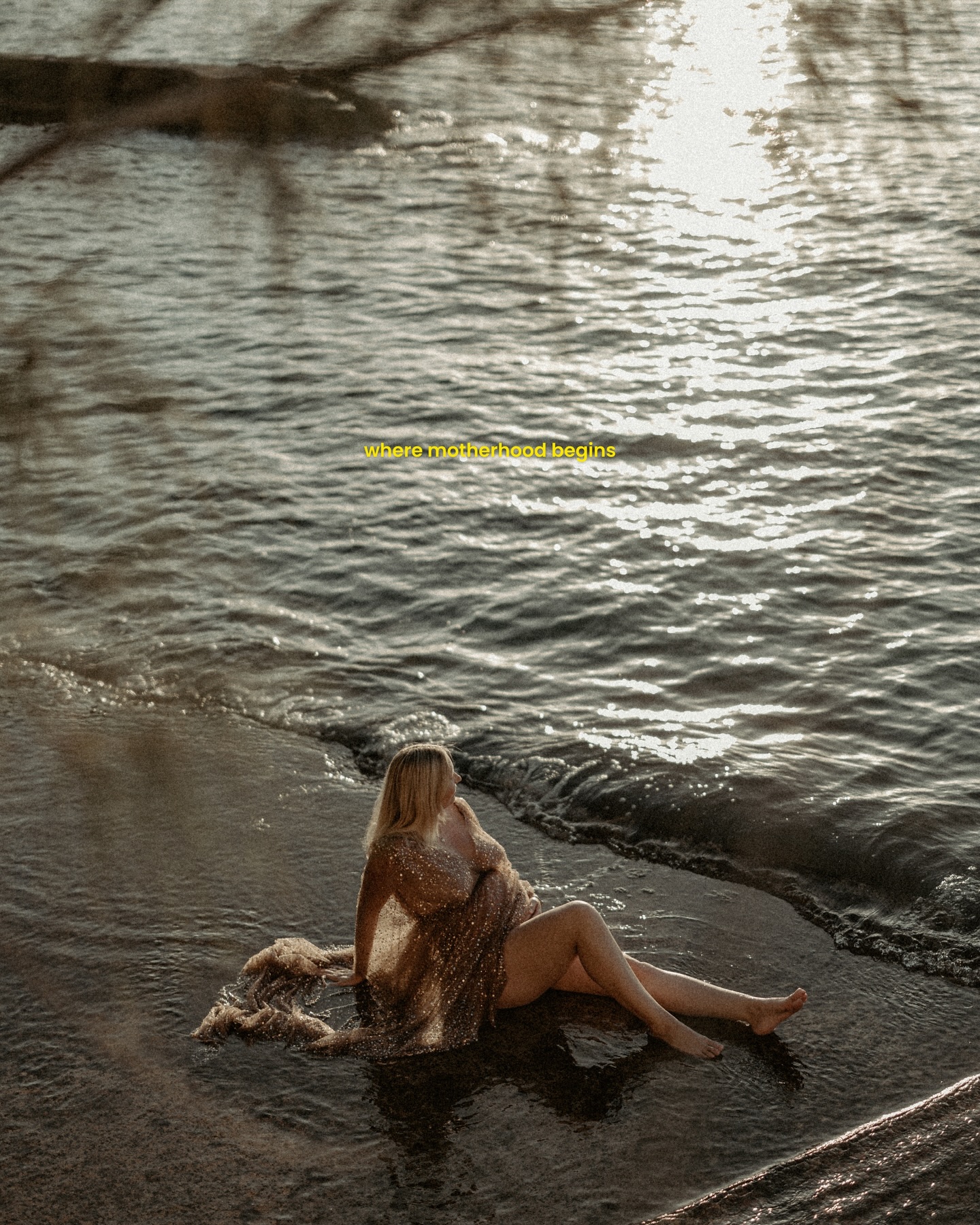 The most beautiful path one can make ✨
Maternity session in Cozumel, meant to last forever.
#cozumelphotographer