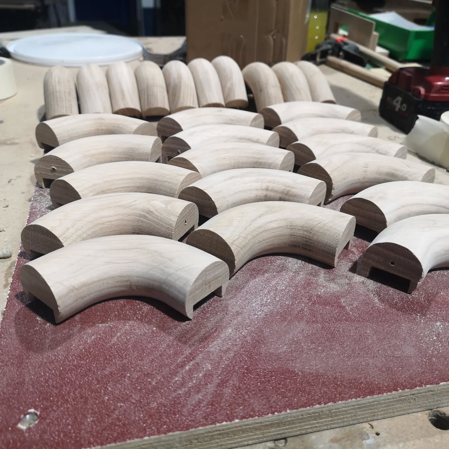 We're back! Starting the year off with a large handrail order
#handrails #handrail #oak #woodwork #sheffield