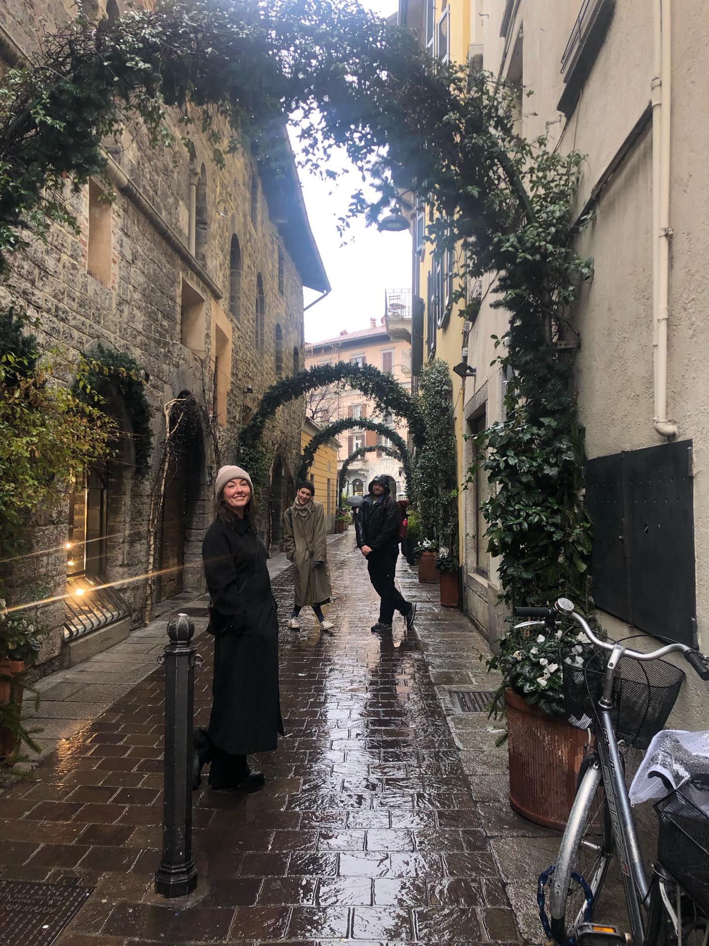 in Scozia viviamo come cani per strada 🐕
Thank you @krystalevanscomedy for centring your birthday around bread and cheese 🇮🇹