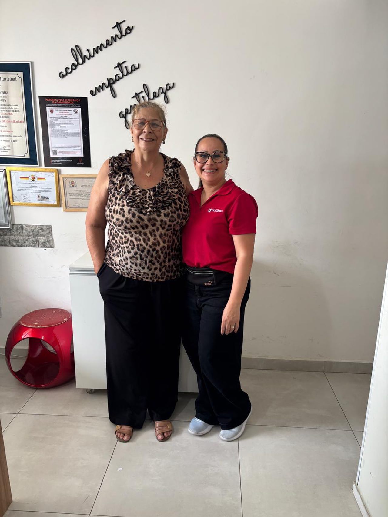 Nesta quarta 04/02/26 a enfermeira estomaterapeuta Silene da empresa Hollister veio atender os nossos pacientes ostomizados
Agradecemos o carinho prestado aos assistidos!