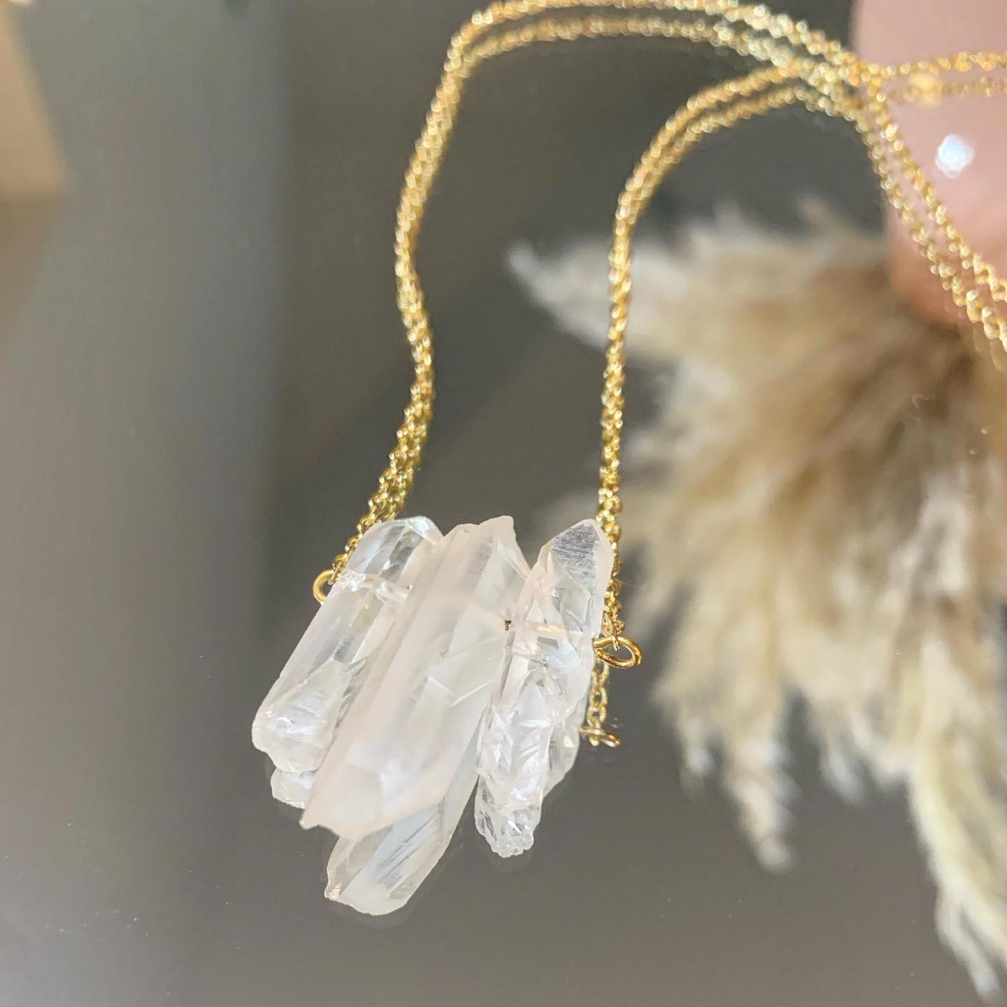 Introducing our newest obsession! Our stunning quartz necklace is here! This beautiful piece is infused with the calming energy of quartz, perfect for everyday wear. Get ready to shine 🤍
#quartznecklace #newarrivals #crystallove #necklace #jewelry #handmade #madewithlove #mondaymorning #style #fyp