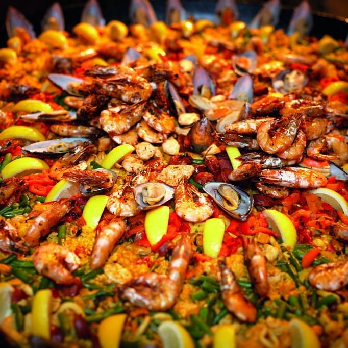Que tal una deliciosa Paella para CUMPLEAÑOS, ANIVERSARIOS y EVENTOS, Anímate te va a encantar ! RESÉRVALA YA!! 3184214326 - www.mipaella.co - pedidos@mipaella.co.
(Por la compra de tu Paella recibe un 20% de descuento en tu siguiente pedido)