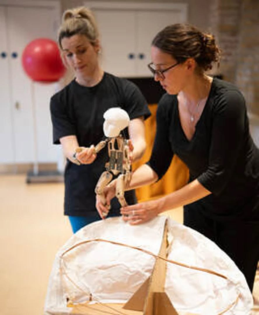 I want to bring puppetry performances to the travelling tiny theatre/library at some point in the future!
Puppetry plays such a huge part in my life, I would love to invite other artists to perform their work on our outdoor stage. I'm currently in the process of constructing the trailer itself, but also enjoying planning for the future x
This is a photo from a gorgeous r&d i took part in last year. The show is Tiny Planet by @halfastring with @emolleee , photo by @benwulf photo