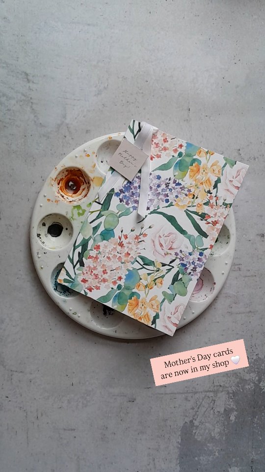 I've been busily beavering away getting these ready for you - my 2026 Mother's Day range. All hand-painted using flowers from the FSWL range. In my polls for Valentine's Day so many of you preferred designs with patterns in, so I've decided to use lots of those for this collection. Which is your fave? I have a secret (or not so secret) love of the first one, with the white velvet ribbon. It would be great to know which you like the most.
If you would like one, head to my website shop, or Etsy, both can be found in the link in my bio. They're all £3.99, other than the first one, which is £4.20 (ribbon prices, sorry!)
#mothersday❤️ #handpaintedcards #mothersdaygiftideas #mothersdaycards