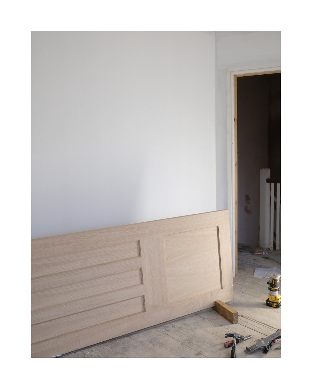A detail that quietly defines the space.
At our Royal Tunbridge Wells project, our carpentry team are installing oak 1930s four-panel doors - a choice by the client, selected to complement the character and proportions of the home. Classic in form, clean in finish and perfectly suited to both the location and the era of the property.
SOHO Developments | High-end builds & Refurbishments