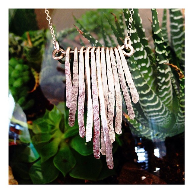 New hammered sterling silver necklace! Will post to juniperandink.com soon! ✨ #wirework #jewelrymaking #hammeredsilver #hammeredmetal #handmade #diy #juniperandink #smallbusiness ✨