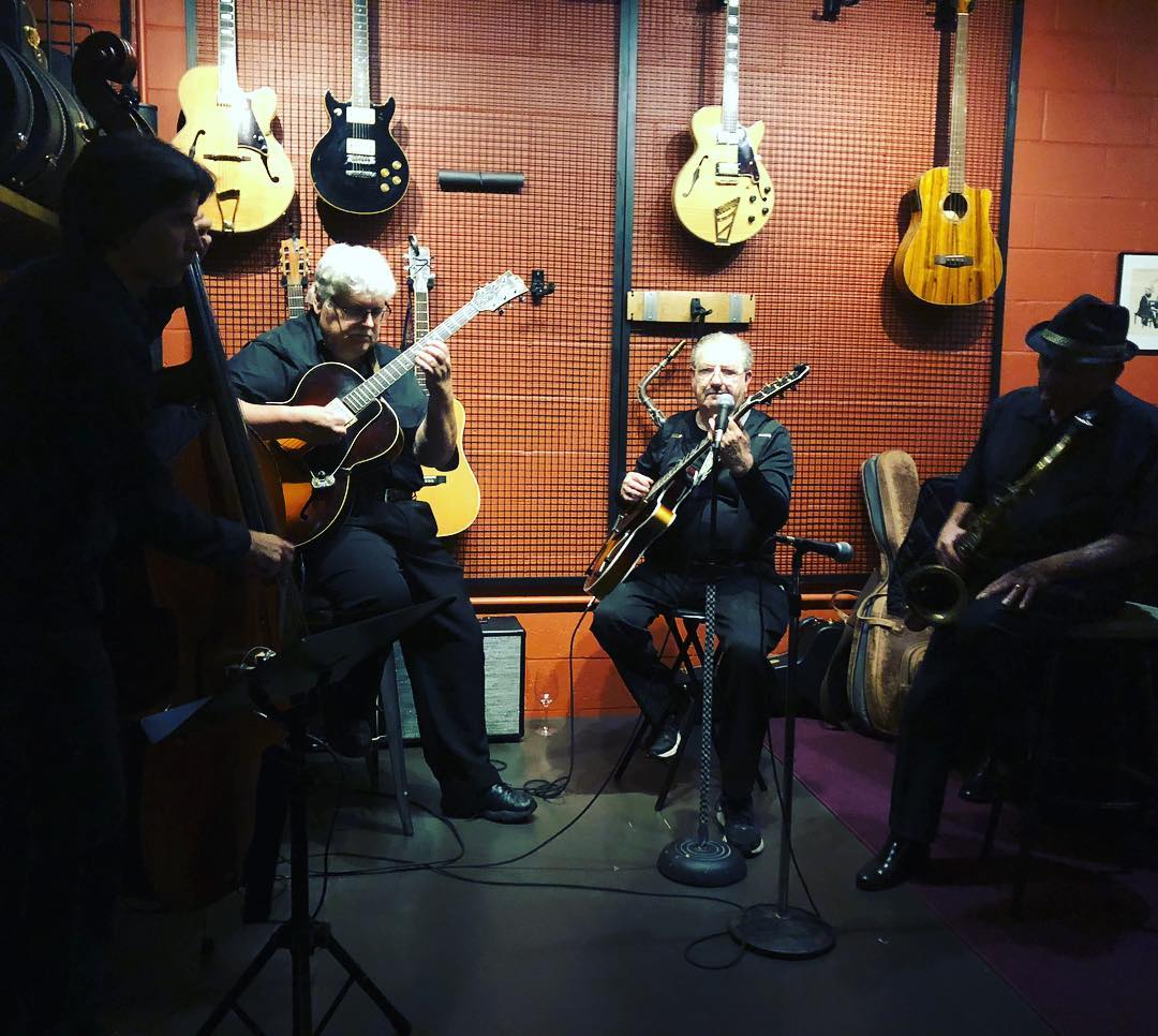 Lou Messana & band. Jamming’ out with great food and delicious drinks. Only @thehalfnote ! *. *. #thehalfnote #greenport #jazz #musicandfood #jazzclub #grooves #greatfood #foodandmusic #dining #dinner #weekendsonly #seafood #duck #porkchop #aperolspritz #bar #restaurant