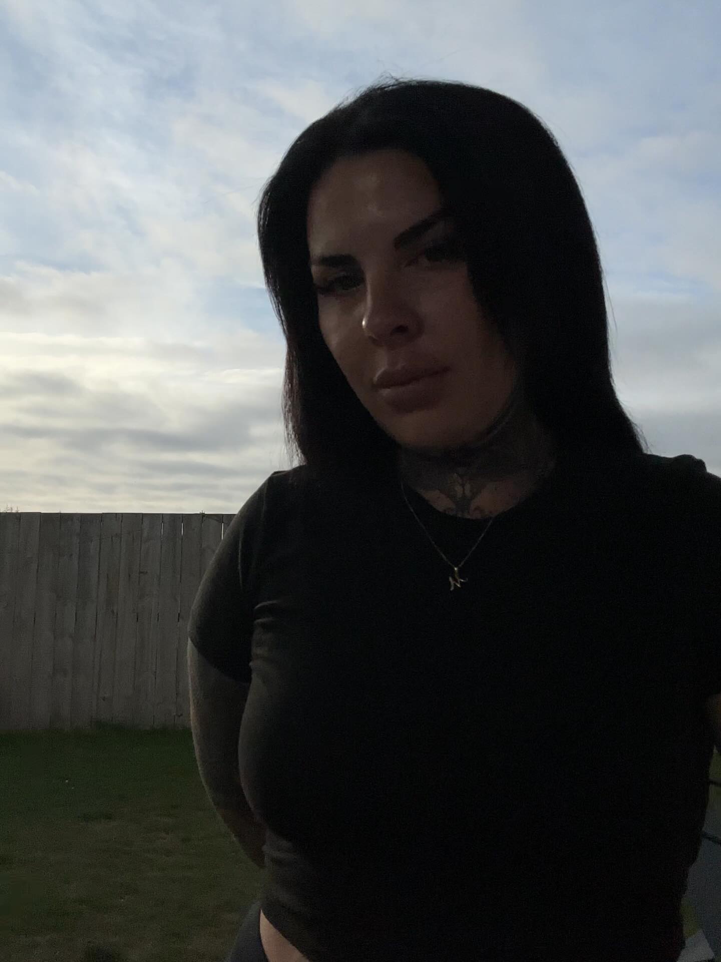 Mōrena ~ my inner thoughts ⤵️
I’ve been deep in a grief process honestly maybe even a spiral for the last year and if I’m honest I’ve been disguised under the illusion of “resting” but I realised that I’ve actually just been avoiding, disappearing and hiding.
I haven’t even wanted to barely go anywhere because I’ve been so deep in a frequency of shame because of what happened to me and navigating a deep fear of judgement.
I’ve spent many hours, days, weeks and months overthinking about what people think, what people know that I don’t know and the fear of seeing people having to potentially be in these positions has made me really just stay home.
But slowly I’m starting to come back into my mana, what others do (or don’t) isn’t a representation of my worth or my judgements to carry.
I’ve been asking IO/God to help heal me, to fill my mind and body with lightness so I can get back to living.
The darkness is slowly starting to fade and honestly it feels so good, for awhile I even wondered if I would make it through this time.
If you resonate with any of that ask yourself am I really resting and healing or am I avoiding and disappearing from life.
Awareness is the first step forward.