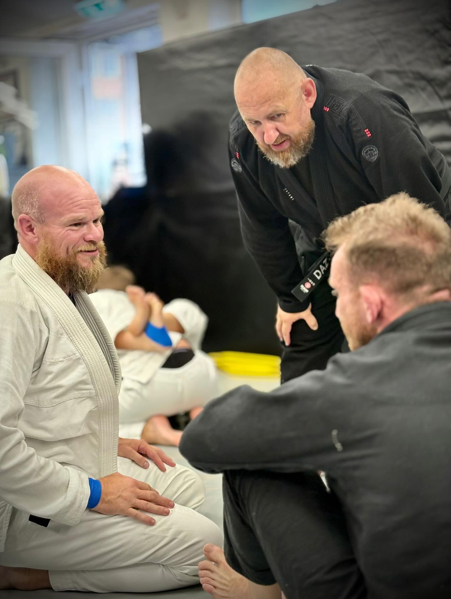 Are you a coloured belt looking to take your Brazilian Jiu-Jitsu to the next level?
Our advanced classes are exclusively designed for coloured belts who want to refine their technique, deepen their understanding of the art, and challenge themselves in a focused training environment.
Led by our head coach and black belt, Darren Jones, these sessions emphasise high-level technical instruction, strategic development, and purposeful sparring. This is an ideal setting for dedicated practitioners committed to continual improvement and progression in their Jiu-Jitsu journey.
Mondays 1900-2030
@daz_forcemma_jones
#brazilianjiujitsu #bjj #jiujitsu #baldock #hertfordshire