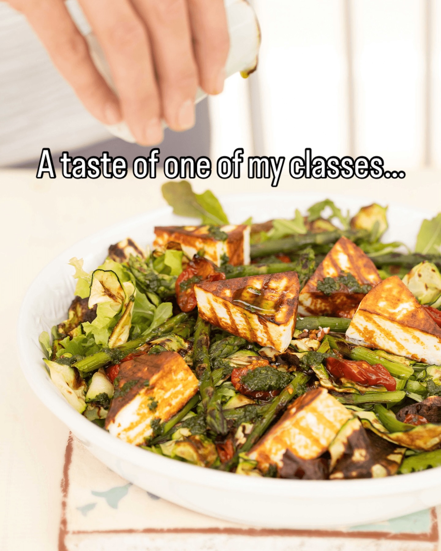 This is what you can expect to see (and taste!) in class:
I demonstrate every step, explain techniques, and share tips you can take home.
Learn, be inspired, and leave with confidence to recreate the flavours yourself.
📅 Next classes booking now on my website - link in my bio.